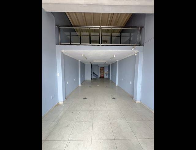 145M² RETAIL TO LET IN WESTCLIFF